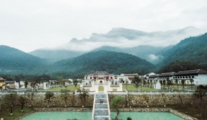Đứng hình trước "Thiên đường cổ trang" đẹp xuất thần ở Yên Tử