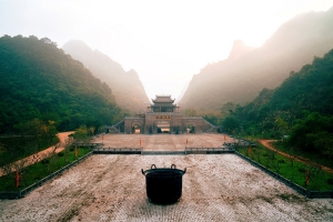 Thung Ui “thay áo mới”, chuẩn bị mở cửa đón khách